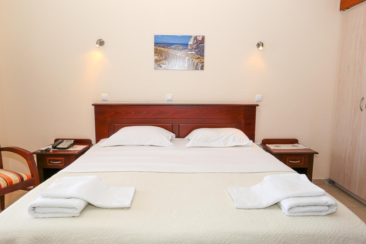 Irides Aparthotel Souvala Bagian luar foto