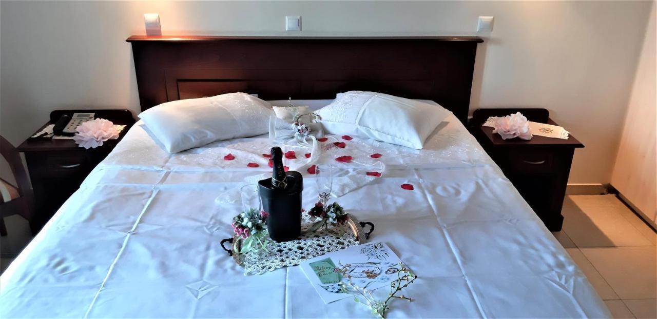 Irides Aparthotel Souvala Bagian luar foto