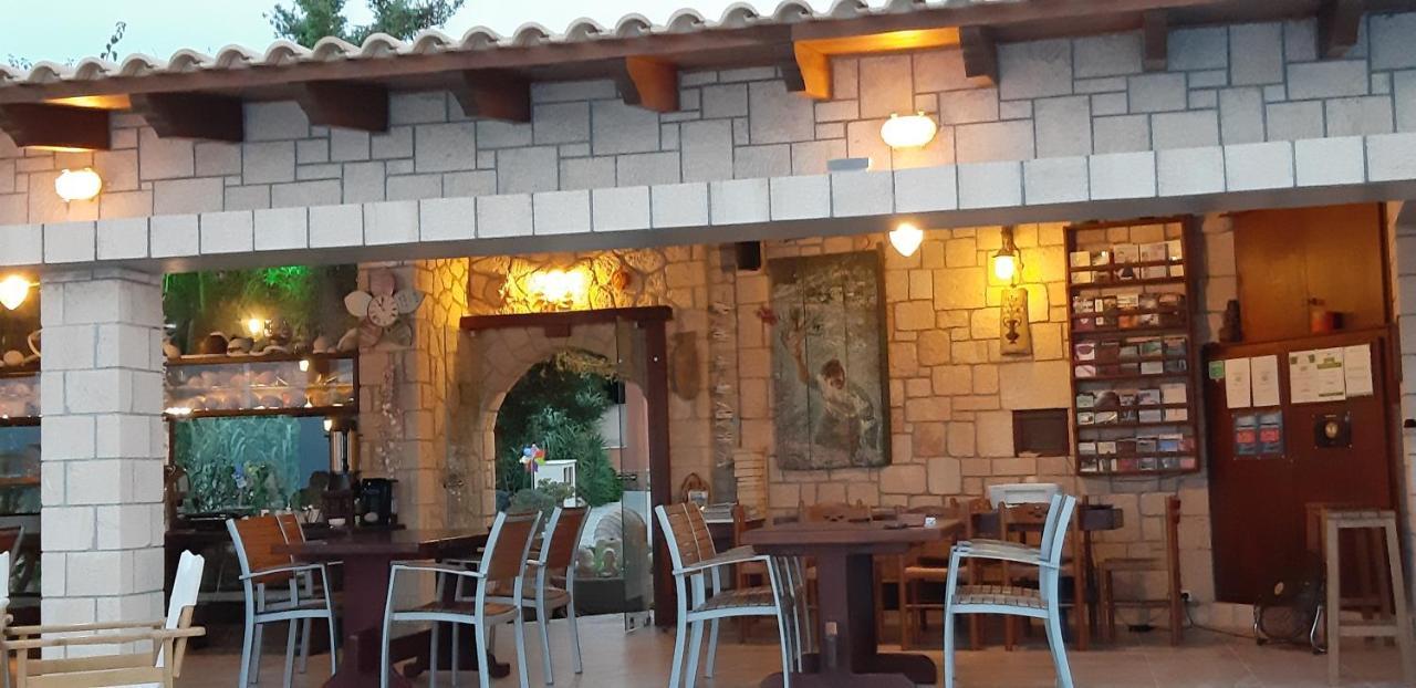 Irides Aparthotel Souvala Bagian luar foto